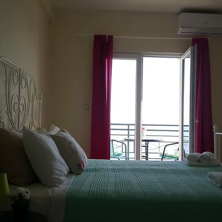 Lighthouse Apartment *